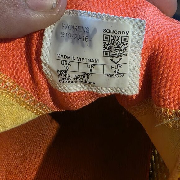 Size 10- Saucony Women's Kinvara 13 Running Shoe, VIZIGLD/VIZIRED, - Picture 10 of 10